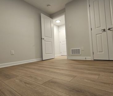 For Lease - 801 Glenroy Gilbert Drive Unit# 17, Barrhaven, Ontario - Photo 3