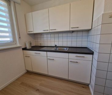 4 ZKB-Dachgeschosswohnung Nähe Miele - Photo 1