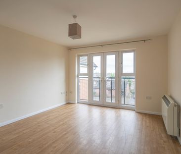 2 bedroom apartment to let - Photo 3