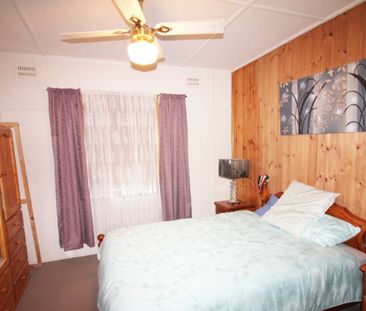 Ideal Family Home - Photo 2