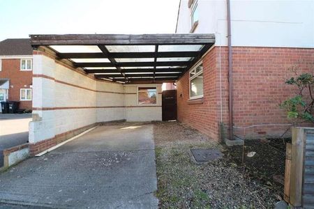 Summerdown Court, White Horse Way, Westbury, BA13 - Photo 3