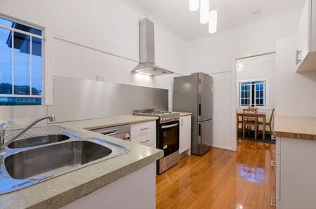 Clayfield Post War Cottage - Photo 5
