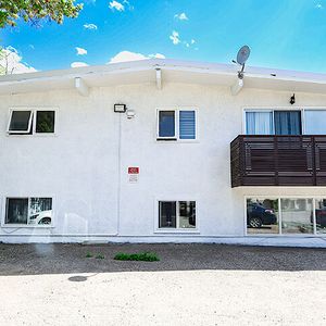 116 12 Avenue NW, Calgary - Photo 2