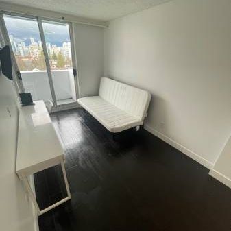 One Bedroom Apartment Available Immediately - Photo 4