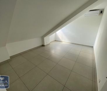 Location Appartement 3 pièces 62m² ST PAUL 97460 - Photo 2