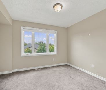 For Lease - 822 Maloja Way, Stittsville - Munster - Richmond, Ontario - Photo 2