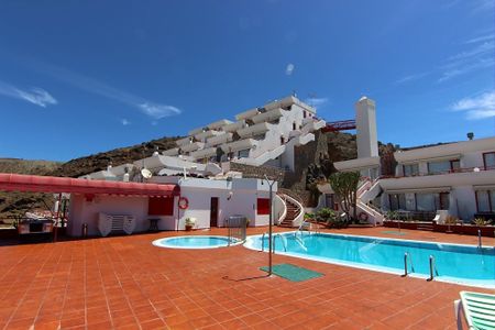 Apartment to rent in Puerto Rico, Gran Canaria with sea view - Photo 4