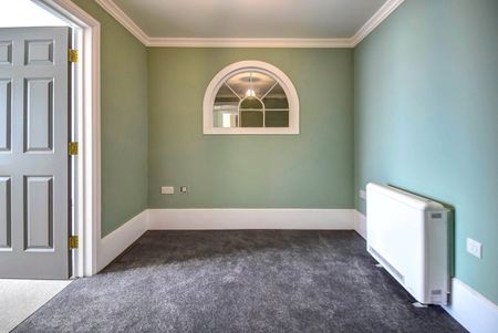 3 bedroom apartment to rent - Photo 5