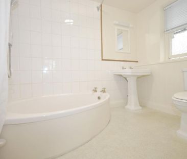 4 bedroom apartment to rent - Photo 5