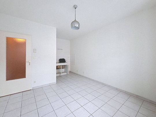 Location appartement 2 pièces 35.41 m² à Bourg-en-Bresse (01000) - Photo 1