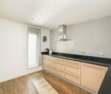 2 bedroom barn conversion to rent - Photo 2