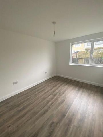 35 Pegasus Walk, Downpatrick, BT30 6QJ - Photo 5