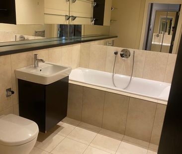 Flat 194, Melting Point, Huddersfield... - Photo 4