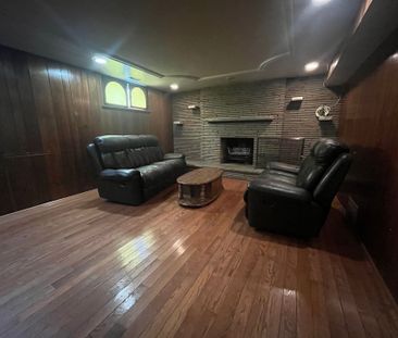 For Lease - 7276 Dellaport Drive, Mississauga, Ontario - Photo 1