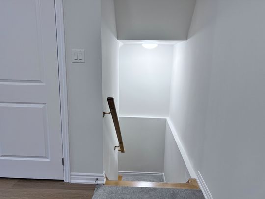 For Lease - 480 Beresford Path Unit# 2, Oshawa, Ontario - Photo 1