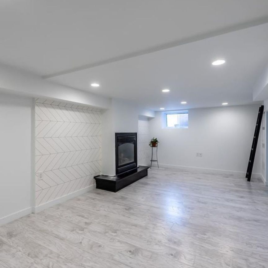 For Lease - 257 East 17th Street Unit# Lower, Hamilton, Ontario - Photo 1