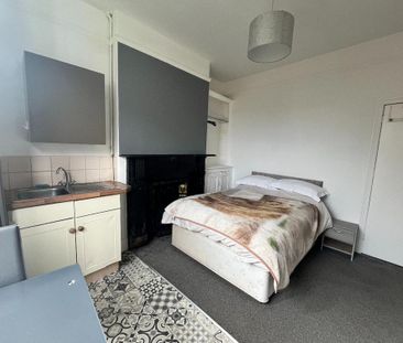 4 bedroom house share to rent - Photo 5