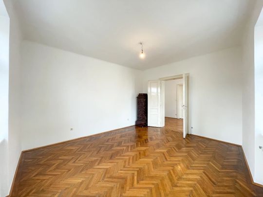 2,5-Zimmer Altbau Wohnung mit wunderschönem Ausblick auf die Keplerkirche - Photo 1