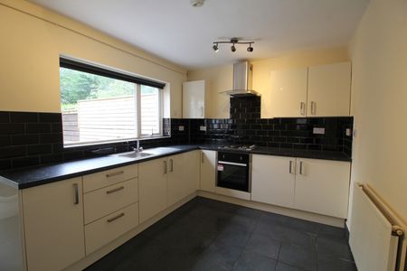 Gracemere Crescent - Photo 3