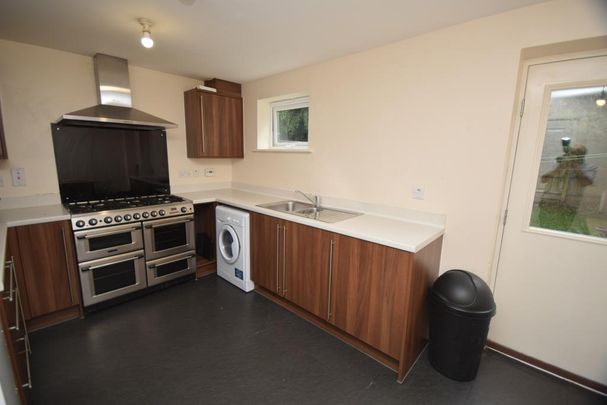 4 bedroom house to rent - Photo 1