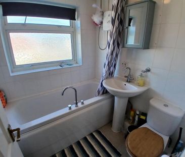 2 bedroom house to rent - Photo 2