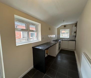 2 bedroom terraced house to rent - Photo 6