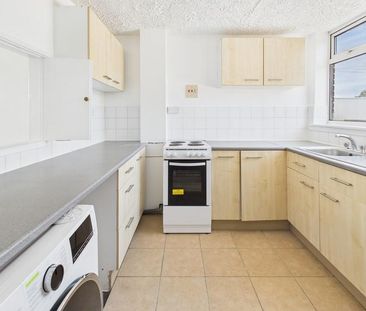 3 bedroom apartment to rent - Photo 5