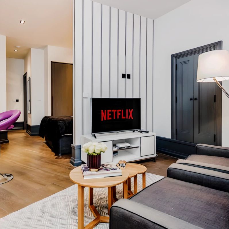 Stylish Studio Apartment - Photo 1