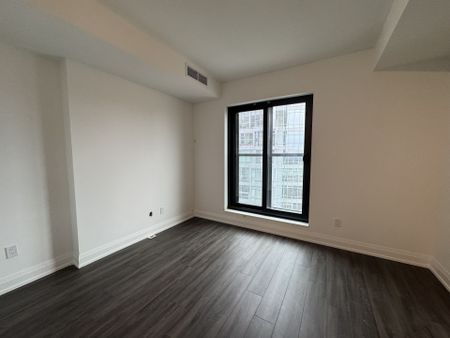 For Lease - 20 Soudan Avenue Unit# 3301, Toronto, Ontario - Photo 5