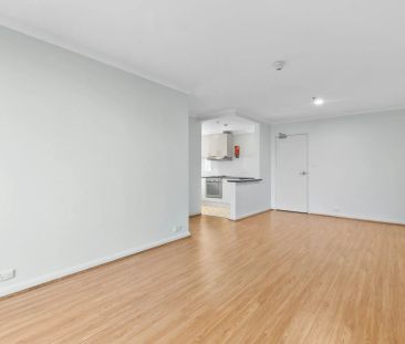 OVERSIZED APARTMENT AT 'ANNANDALE LODGE' - Photo 1