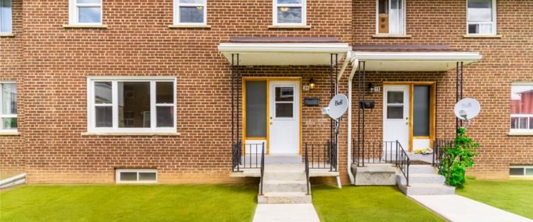 Glenwood Park Townhomes | 2418 Glenwood School Drive, Burlington - Photo 1