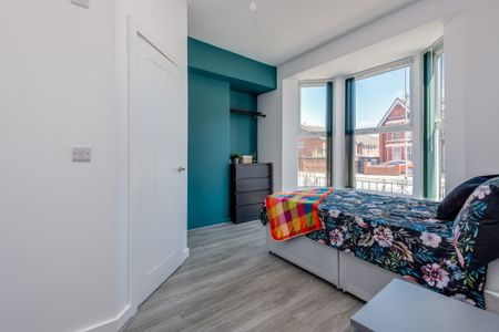 Stunning 7bed All Ensuite HMO Room 1 - Double Ensuite Room (Ground Floor) - Photo 3