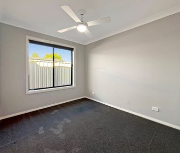 Rosewood Grove Home with a Pool - Photo 5