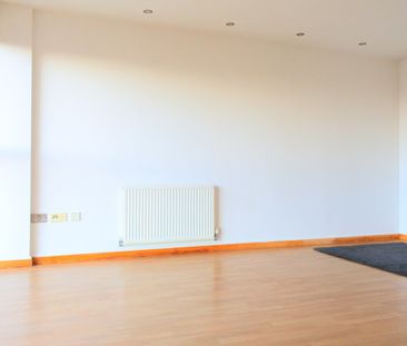 2 Bed Flat, Varcoe Road, SE16 - Photo 5