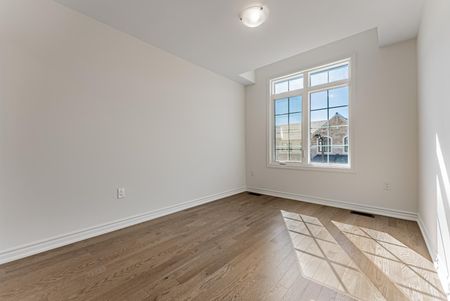 For Lease - 3083 Harvard Gardens, Oakville, Ontario - Photo 5