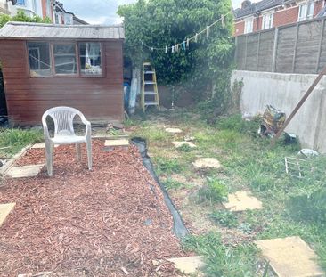 5 bedroom house of multiple occupation to rent - Photo 4