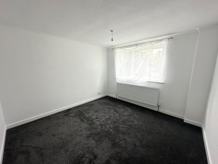 3 bedroom detached house to rent - Photo 5