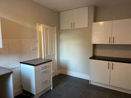 3 bedroom detached house to rent - Photo 3