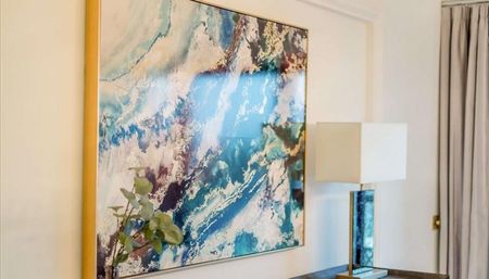 4 bedroom flat to rent - Photo 2