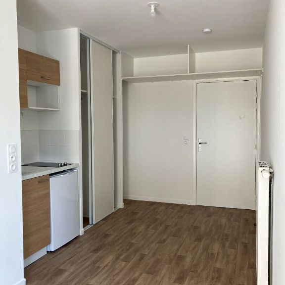 A LOUER STUDIO Rennes 1 pièce(s) 24.03 m2 - Photo 1