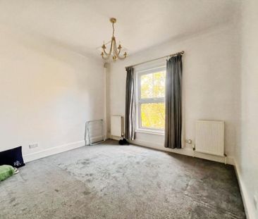 Meesons Lane, Grays, RM17 - Photo 1