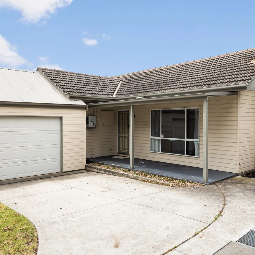 19 Lawson Crescent, Rosebud. - Photo 1