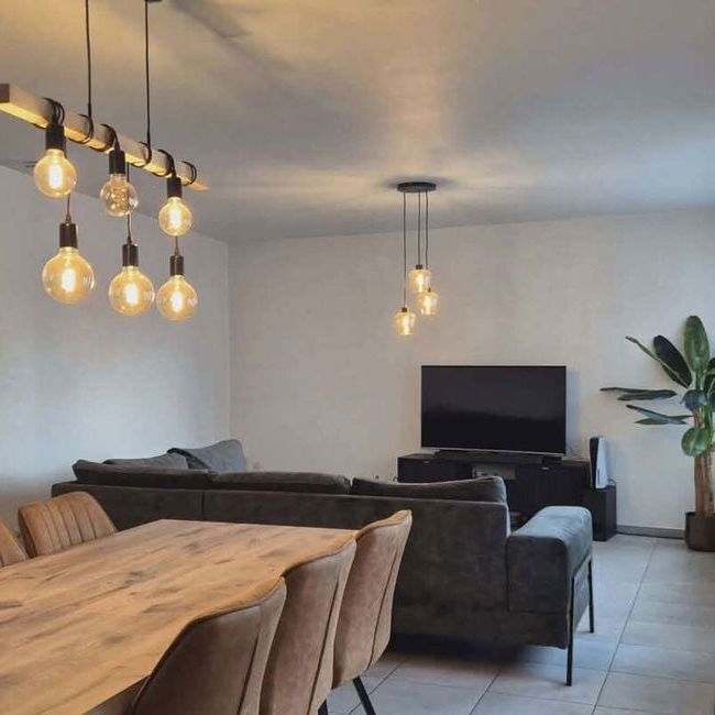 Eengezinswoning te huur in Impe voor € 1.150 met 5 slaapkamers - Photo 1