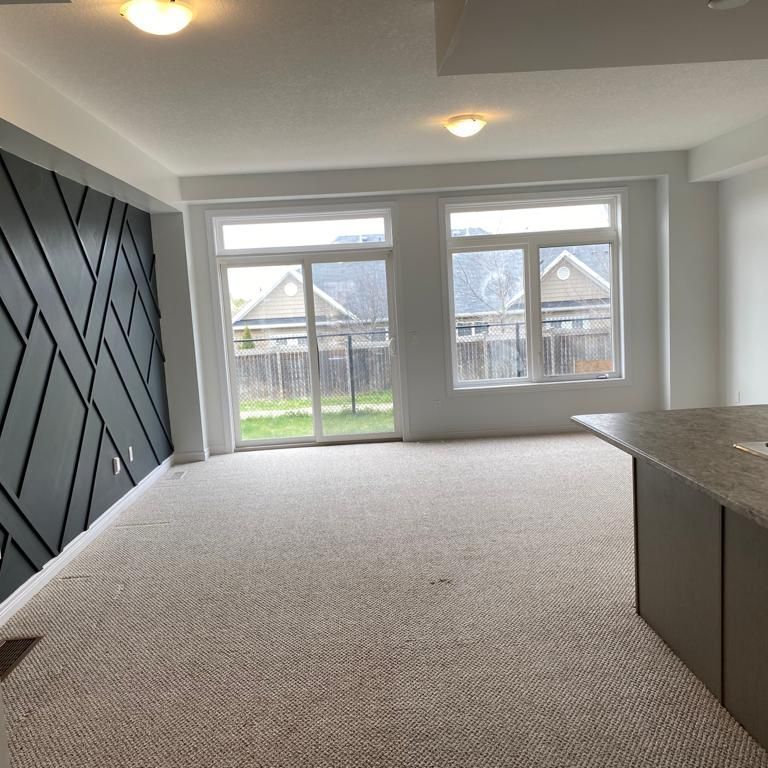 For Lease - 77 Diana Avenue Unit# 7, Brantford, Ontario - Photo 1