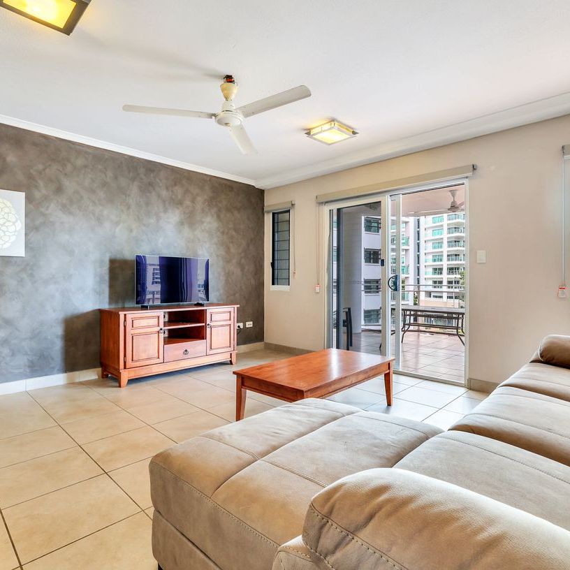 INNER CITY FURNISHED APARTMENT - Photo 1