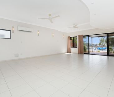 LIVE BY THE WATER IN SOUGHT-AFTER BAYVIEW - Photo 1
