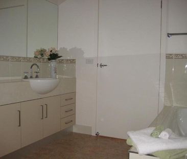 Impressive Home! READY TO MOVE IN - Photo 5