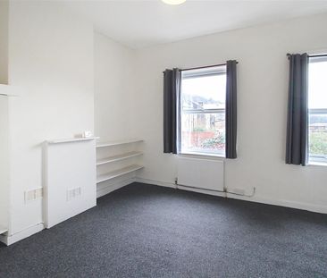 Market Street, Milnsbridge, Huddersfield - Photo 1