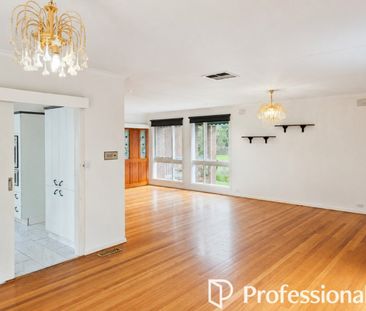 Spacious Family Home in Brentwood Secondary College & Mount View Primary School Zones - Photo 3