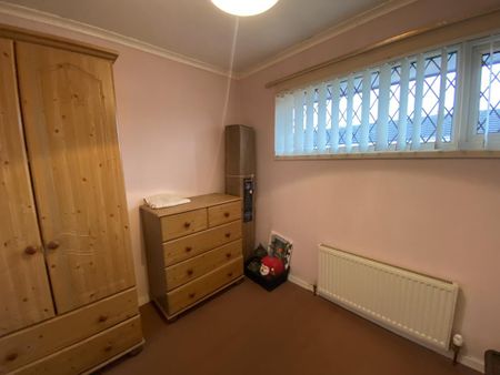 3 bedroom terraced house to rent - Photo 5